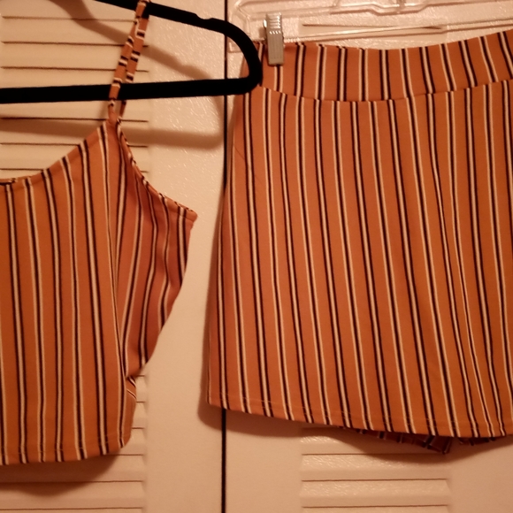 Yellow and Black Striped LEMITE Skort Set (M) - Picture 7 of 7